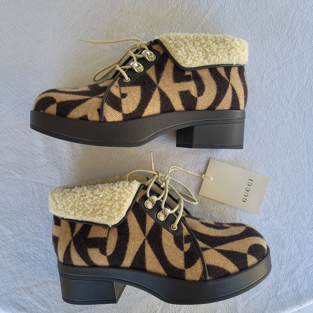 Gucci wool and fur monogram boots